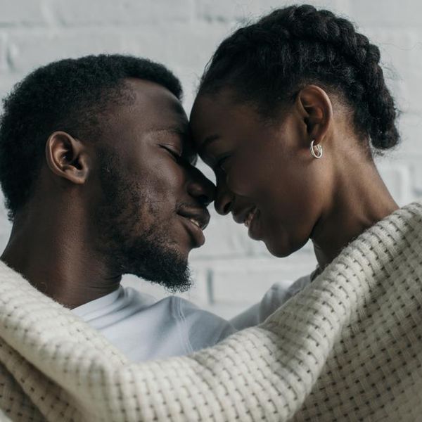 5 Things You Should Ask Yourself Before Having Sex with A Friend