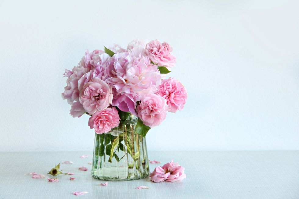 A-vase-of-pink-peonies