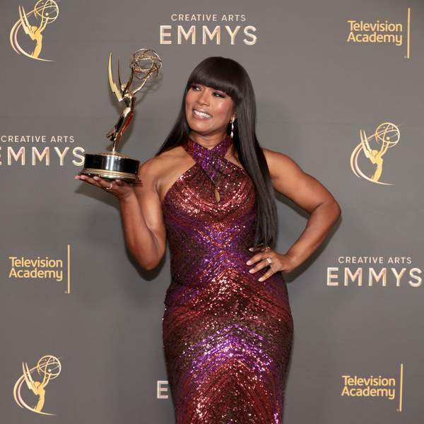 Angela-Bassett-Emmy-win