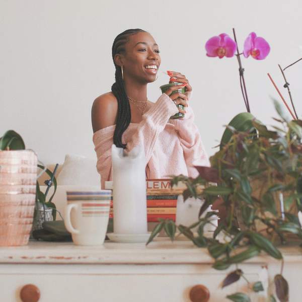 'Holistic Mami' Arielle Simone On How To Romanticize Your Life