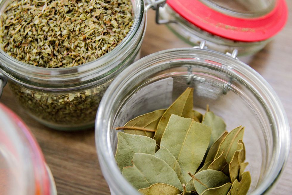 Bay-leaves-DIY-beauty-hacks
