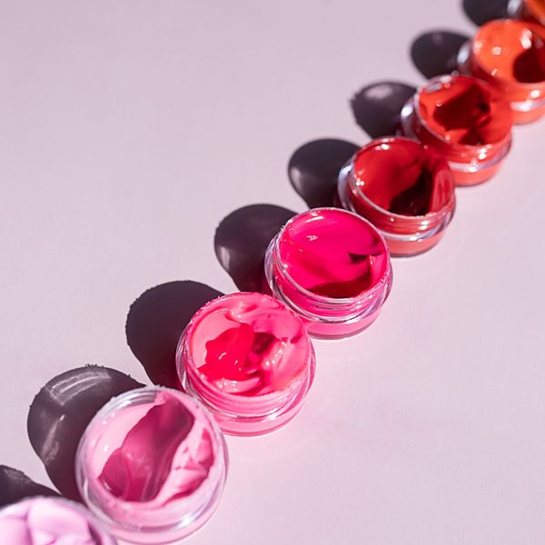 Biggest-cosmetic-color-trends