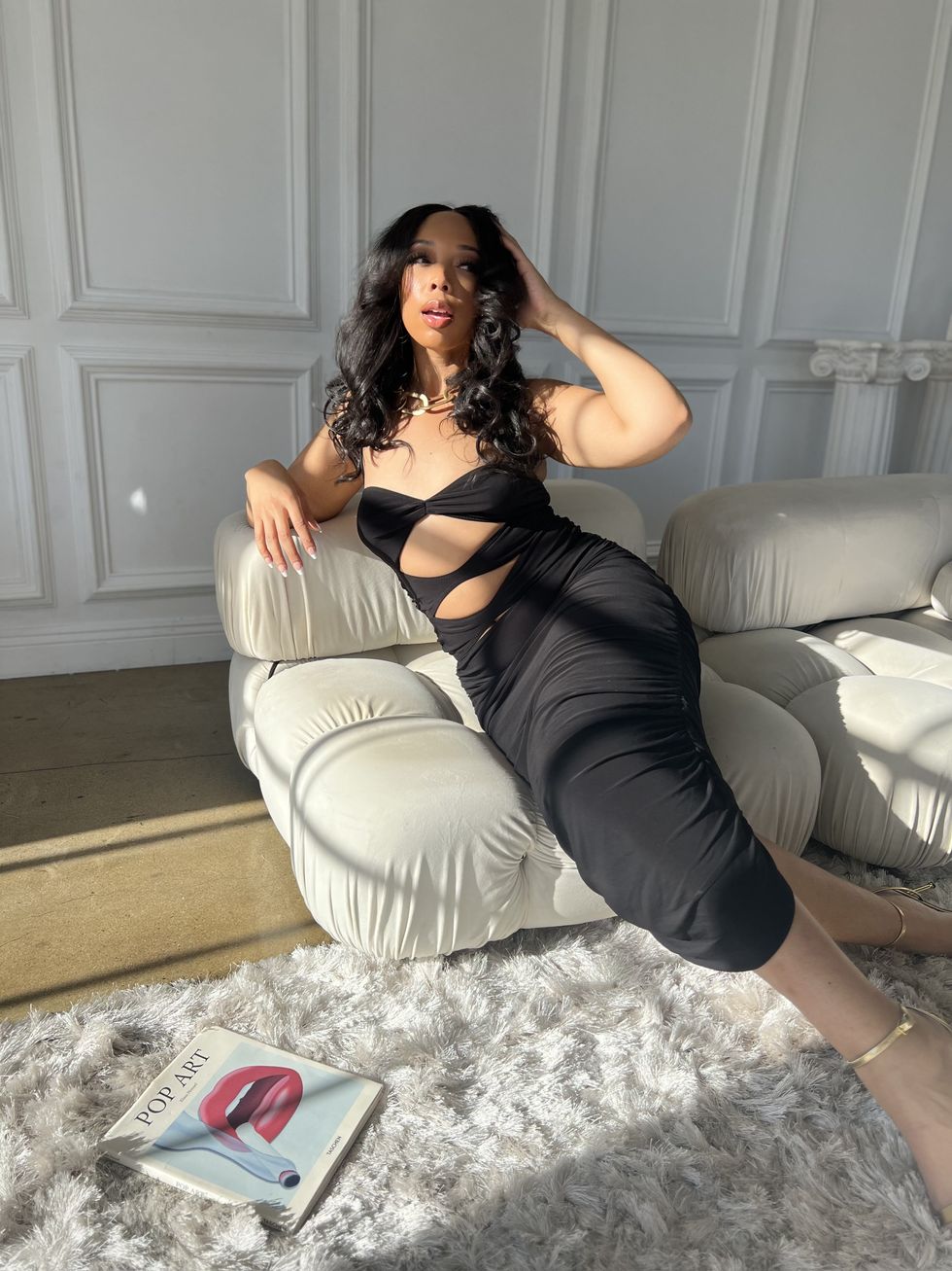 Birthday-dinner-romantic-date-night-outfit-ideas