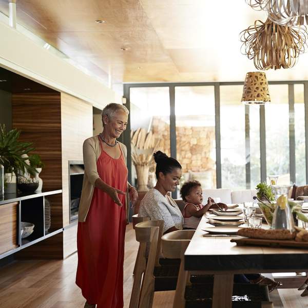 black-family-dinner-table-grief-loss-during-holidays