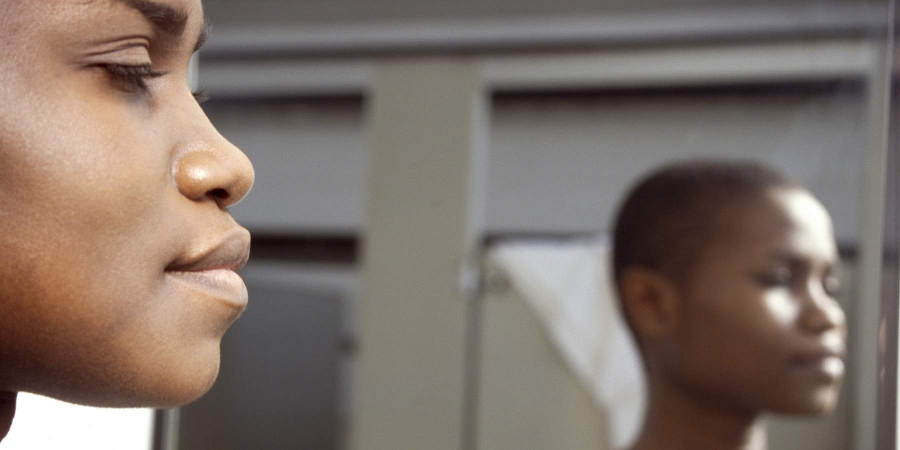 Cortisol-face-what-it-is-how-to-reduce-puffiness