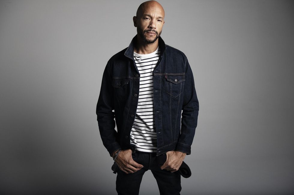 "Finding Tony" Star Stephen Bishop