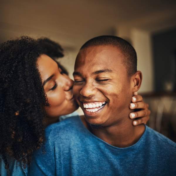 Gemini-woman-Libra-man-love-compatibility