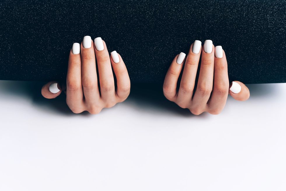 Geranium-oil-essential-oils-nail-health