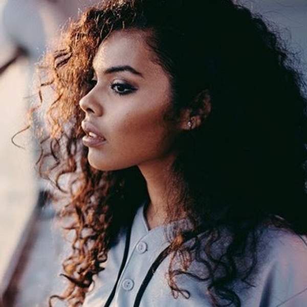 How Reyna Biddy Is Helping To Usher In A New Era of Poets