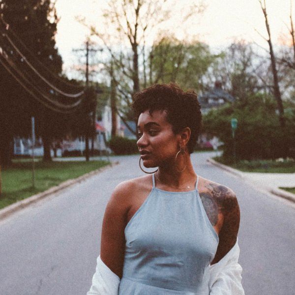 Good Vibes Only: Alex Elle Teaches Us About Balance, Finding Peace, & Letting Go Of Negativity