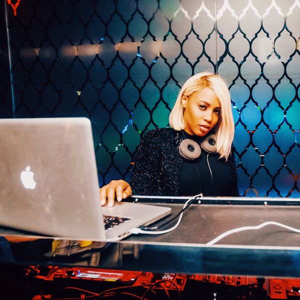 Women In The Mix: 4 Must Know WOC DJs Who Are Killing It!