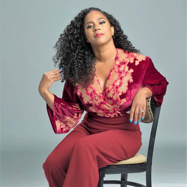 Here’s How The Founder Of CURLS Juggles Motherhood & A Million-Dollar Brand