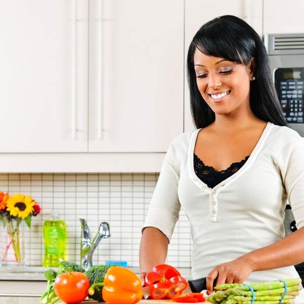 Foods That Keep Your Vagina Smelling Right (And The Ones That Don’t)