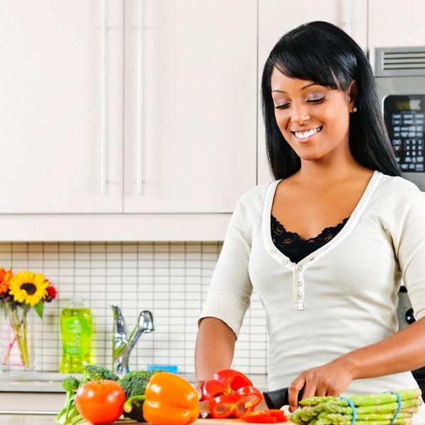 Foods That Keep Your Vagina Smelling Right (And The Ones That Don’t)