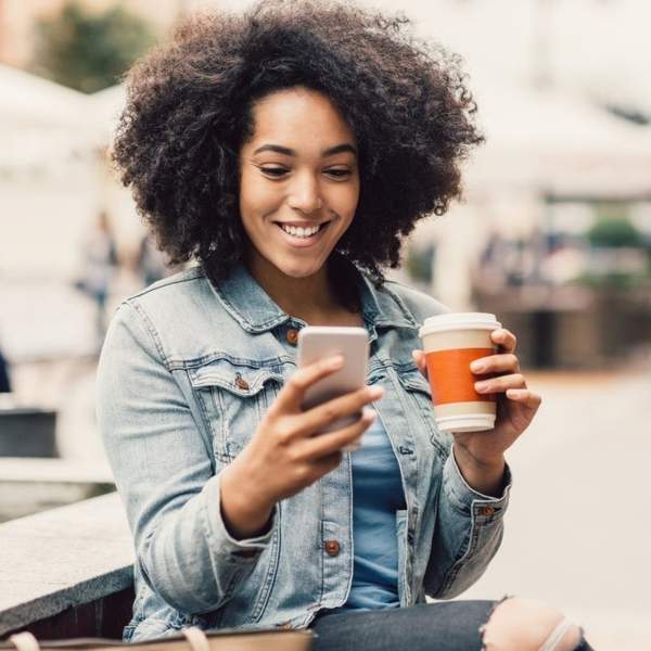 How To Successfully Slide Into Someone's DMs