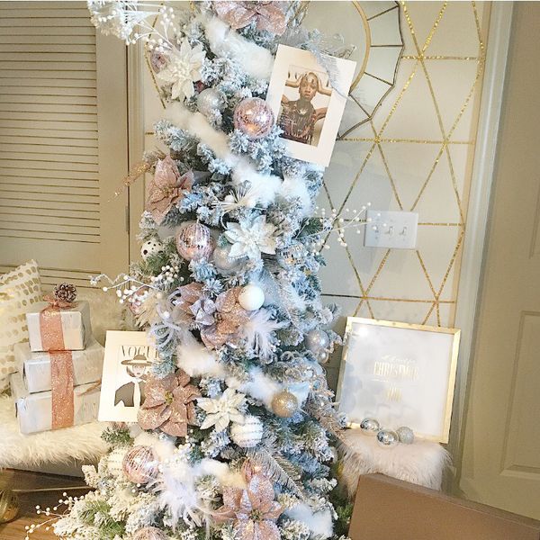 How To Decorate A Glam-Inspired Christmas Tree