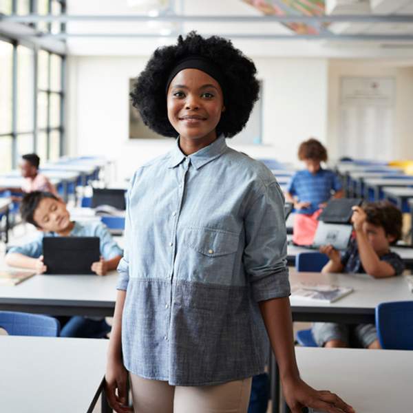 Ask Ayana Iman: Should I Take A Leap Of Faith In My Career Or Stay In My Comfort Zone?