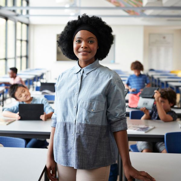 Ask Ayana Iman: Should I Take A Leap Of Faith In My Career Or Stay In My Comfort Zone?