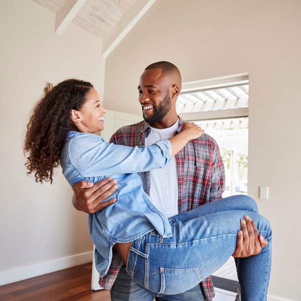 7 Solid Reasons To Strongly Consider Eloping