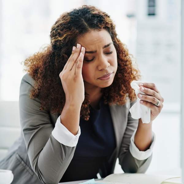 Honey, Probiotics & Other Natural Remedies For Seasonal Allergies