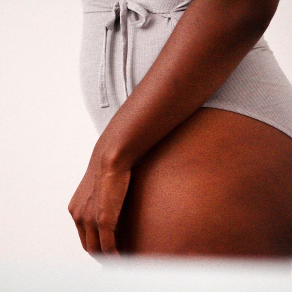 We’ve Got 6 Foods That Fight Cellulite (And 3 That Encourage It)