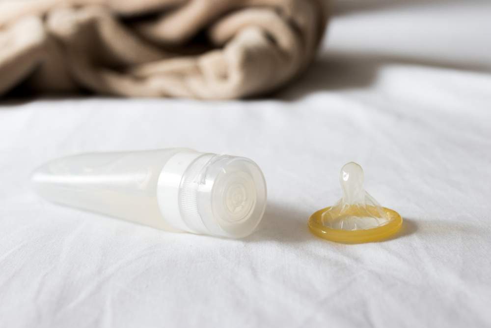 A Beginner's Guide To Lubricant - xoNecole A Beginner's Guide To Lubricant - xoNecole