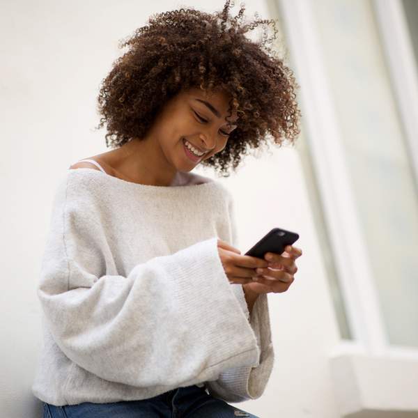 Swipe Right: There Is A Tinder For (Girl) Friends