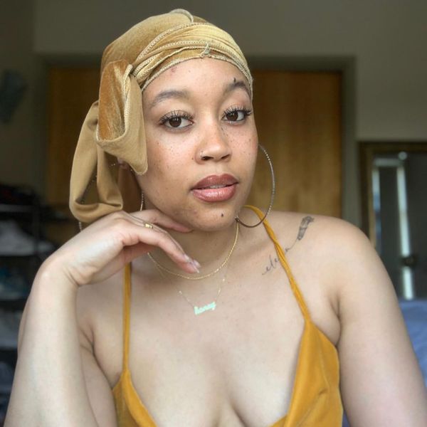 This 90s-Inspired Makeup & Style Challenge Is Taking Over The Internet