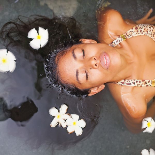 10 Essential Oil Beauty Hacks I Bet You Didn't Know About