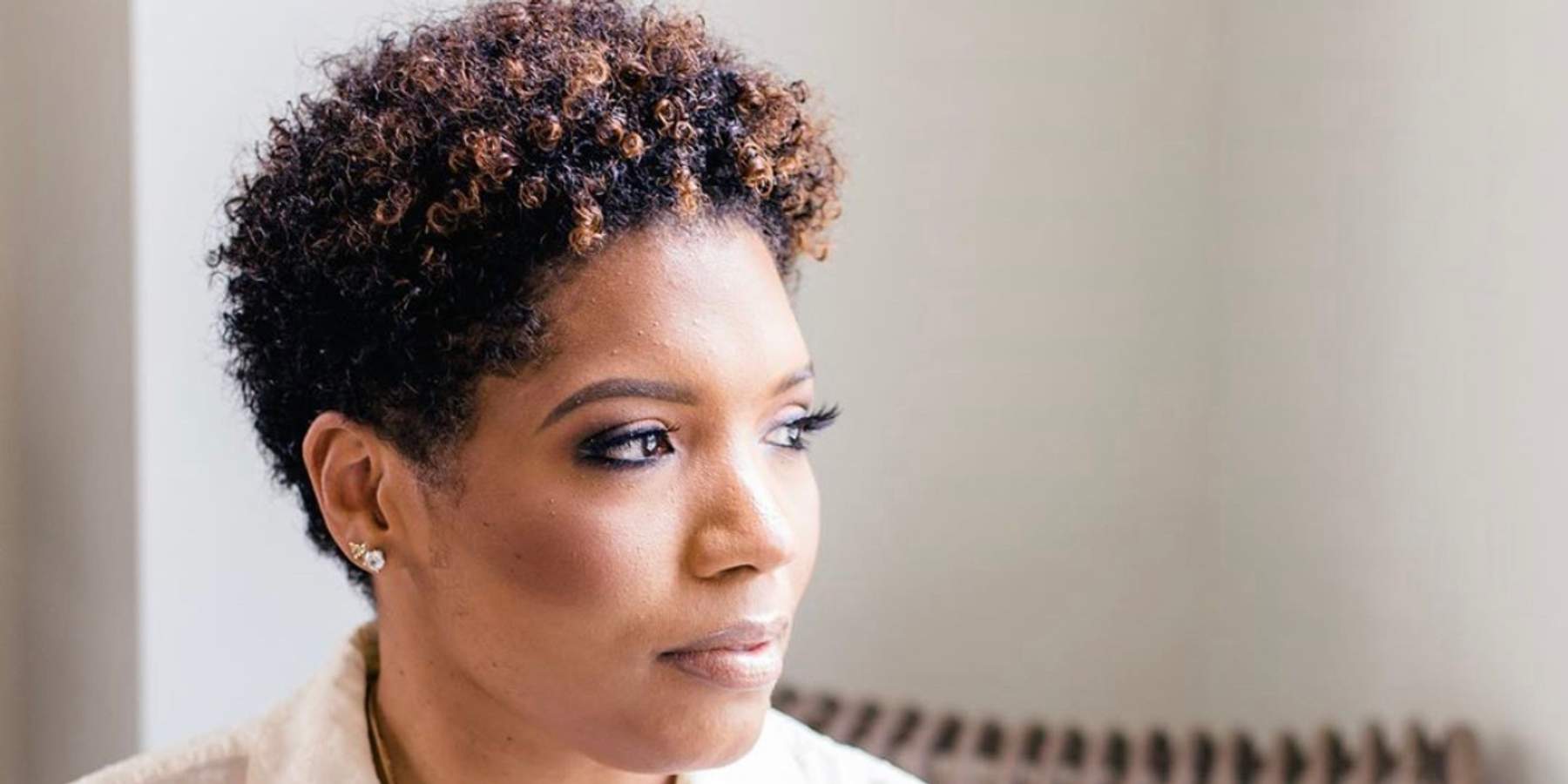 I'm A 40-Year-Old Widow & I'm Grieving On My Own Terms