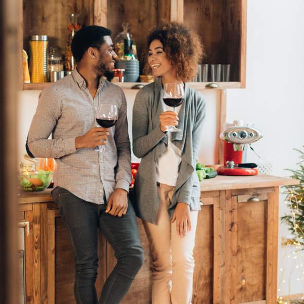 What It Means When A Guy Says He Doesn’t Like 'Titles'