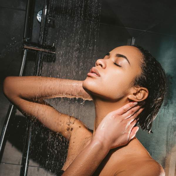How To Turn Your Showers Into A Tranquil DIY Spa