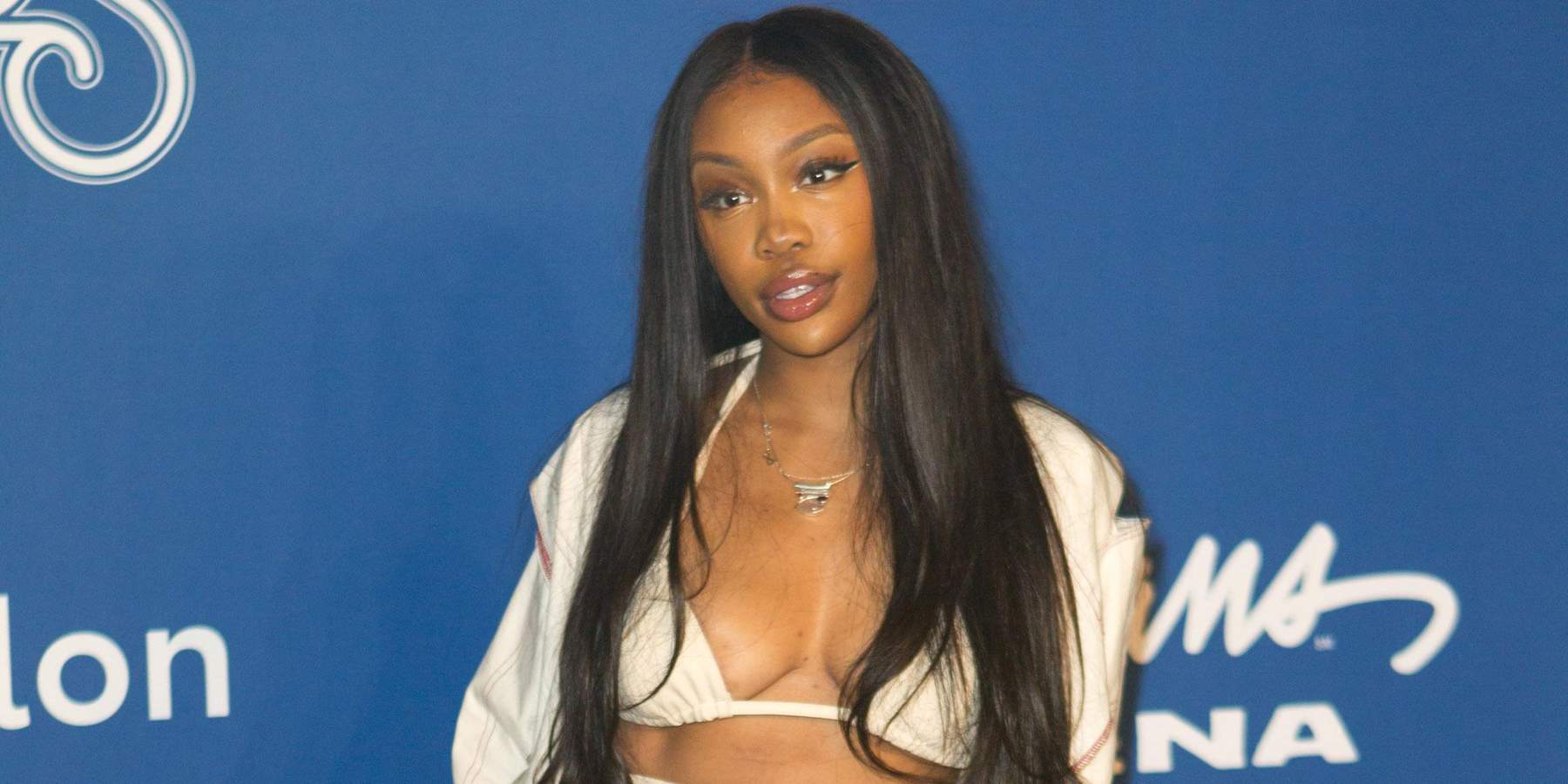 SZA On Life Lessons, Meditation, & Quantifying Your Worth Before God's Timing