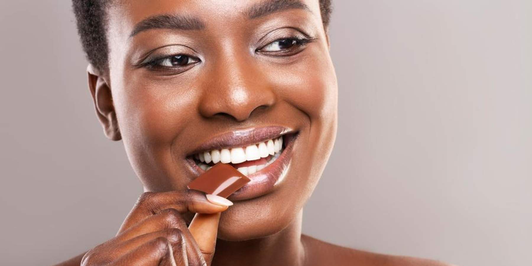 12 Superfoods That Every Woman Should Eat On The Regular