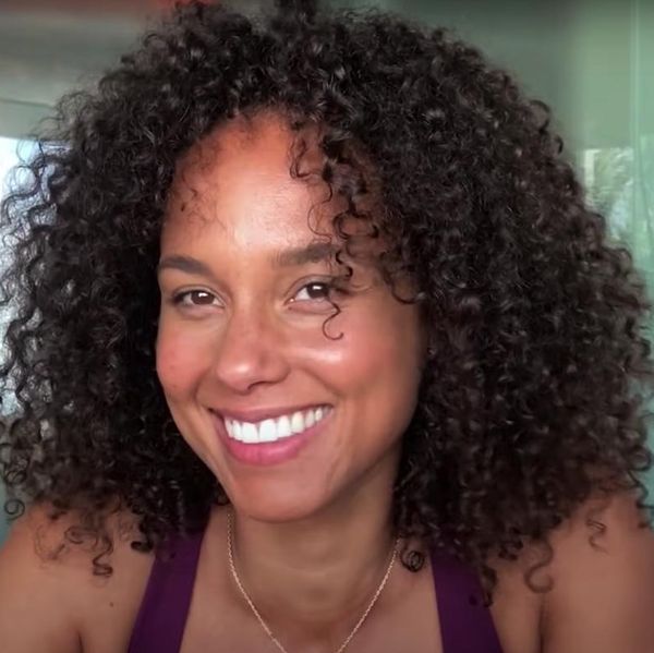 The Under 10-Minute Beauty Routine Alicia Keys Swears By For Sensitive Skin