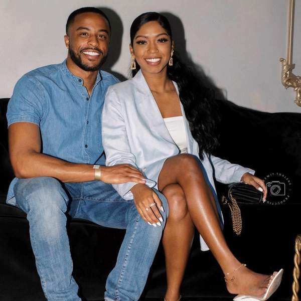 This Man Flew Almost 1,000 Miles To Meet The Love Of His Life