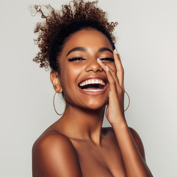 Everything You Need To Create A Flawless (And Low-Maintenance) Summer Face