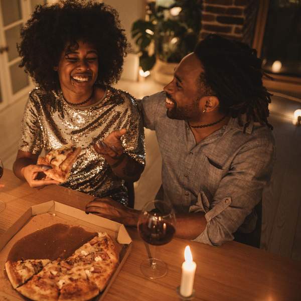 Here's How To Create The Perfect Romantic Indoor Picnic