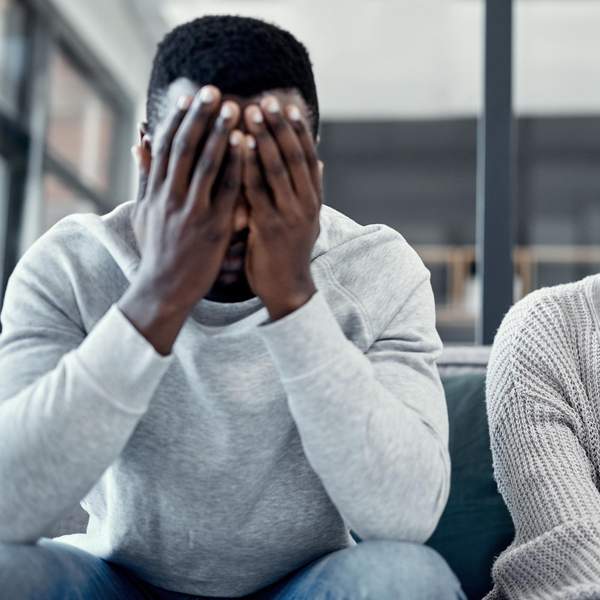 15 Relational Body Language Cues You Definitely Shouldn't Ignore