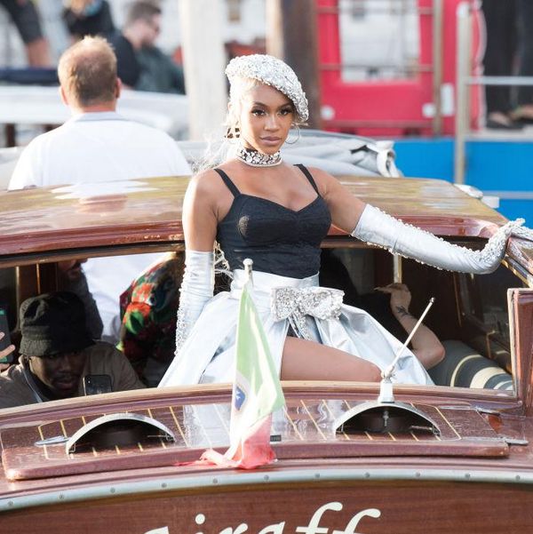 The Gworls Were Outside Playing In Venice And We're Here For It All