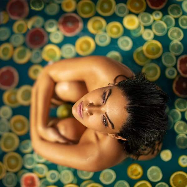 How About You Treat Yourself To A Luxurious Fall-Themed Bath?