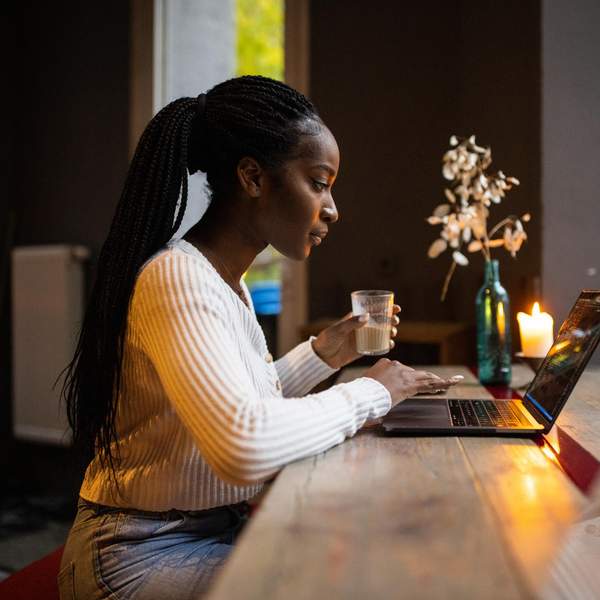 Need To Get To 5 P.M.? These 12 Energy Hacks Will Get You Over The Hump.