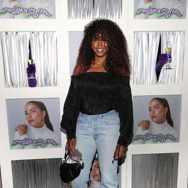 Kelly Rowland Wants You To Know Motherhood Doesn’t Take Away A Woman's Sex Appeal