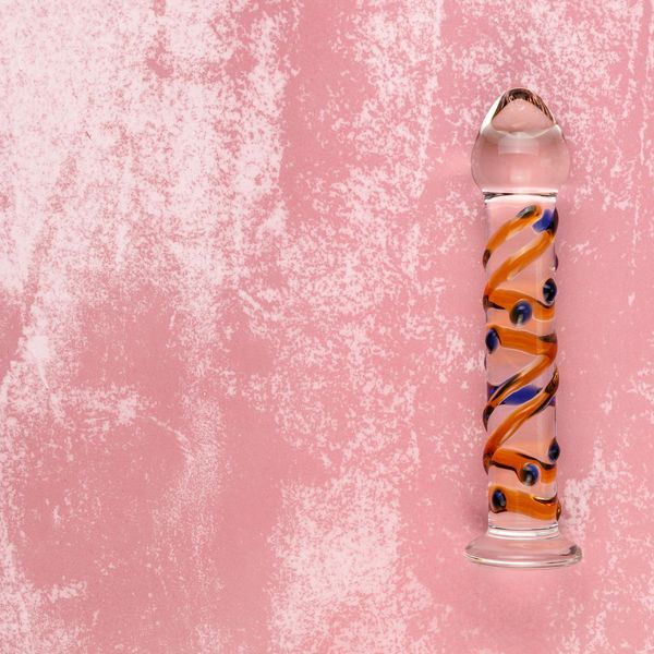 A Sex Expert Shares Their Best Beginner Strap-On Tips