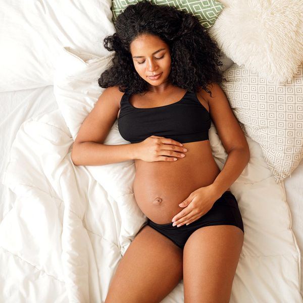 Yes, You Can Masturbate While Pregnant & Here Are 4 Reasons To Try It