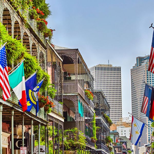 Where To Eat, Play, & Stay In New Orleans