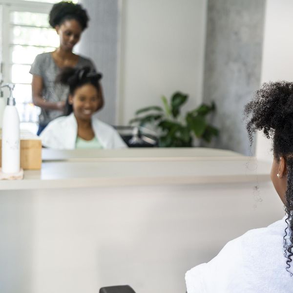 10 Tips To Prevent Hair Breakage This Winter, According To An Expert