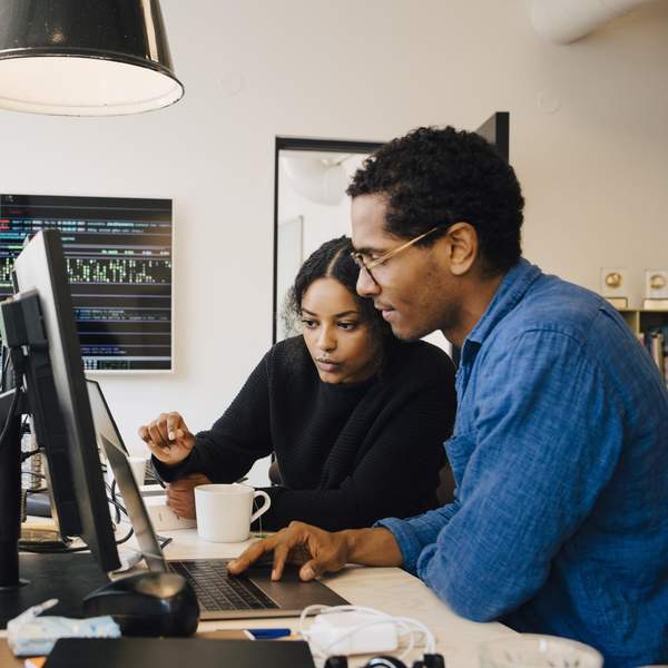 The Best Business Partners Of The Zodiac, According To Astrology