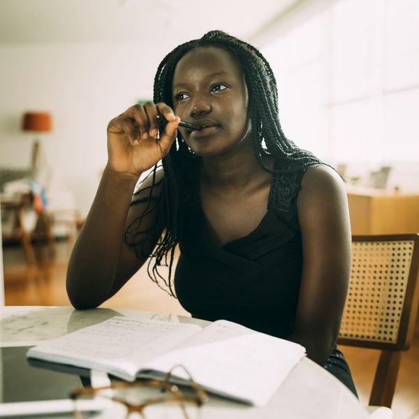 The Unhealthy 'Unconscious Contracts' We Make With Our Parents (And How To Break Them)