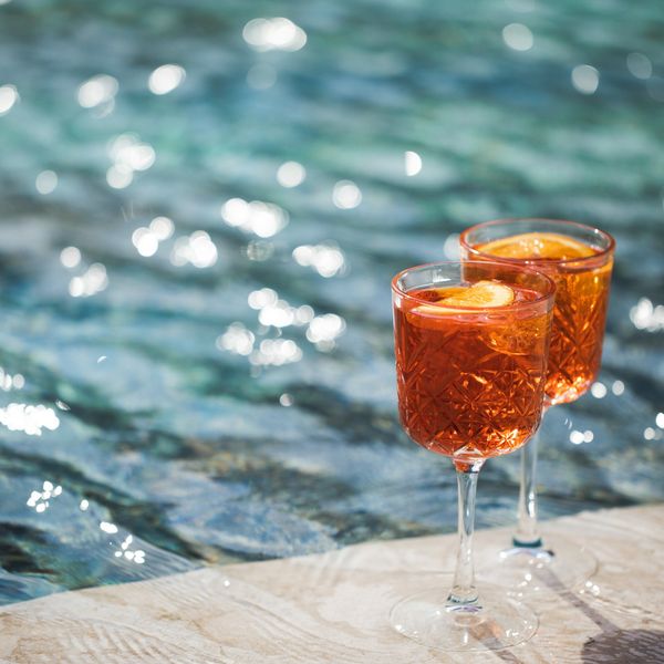 How To Create This Refreshing Summer Drink: Classic Aperol Spritz